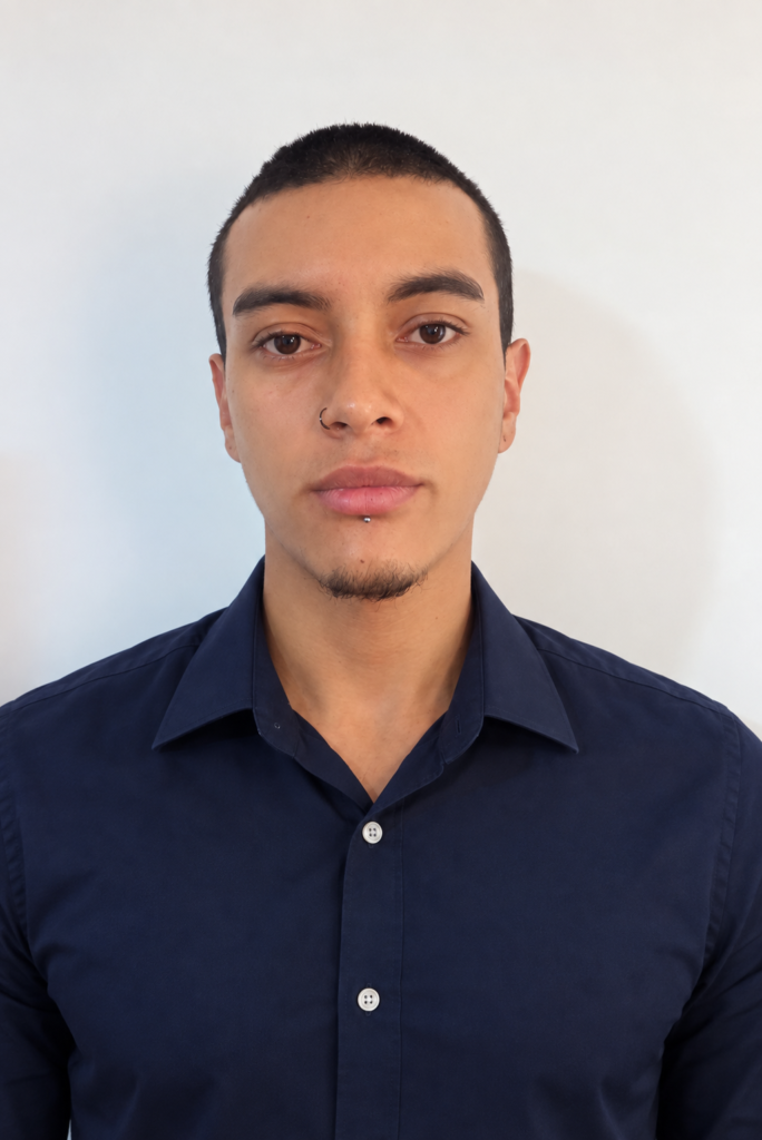 Michael Llarabe, cofondateur de StayCare, conciergerie pour propriétaires à Medellín